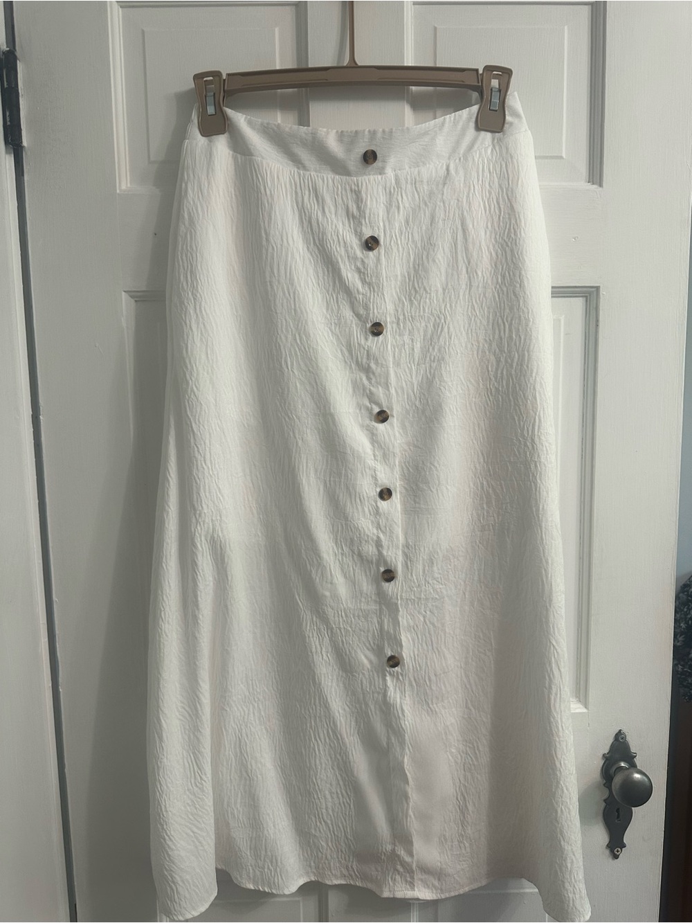 Women’s White Button-Front Midi Skirt